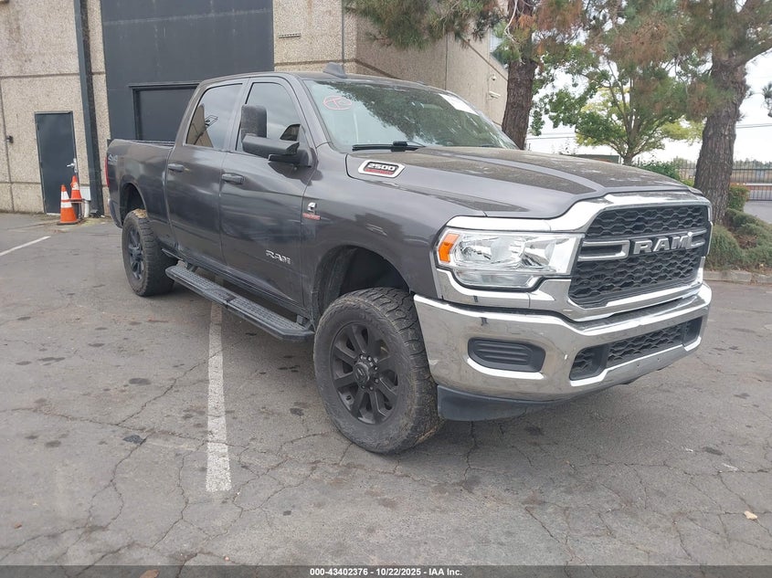 Vin: 3c6ur5cl3lg126774, lot: 43897141, ram 2500 tradesman  4x4 6'4 box 2020 img_1