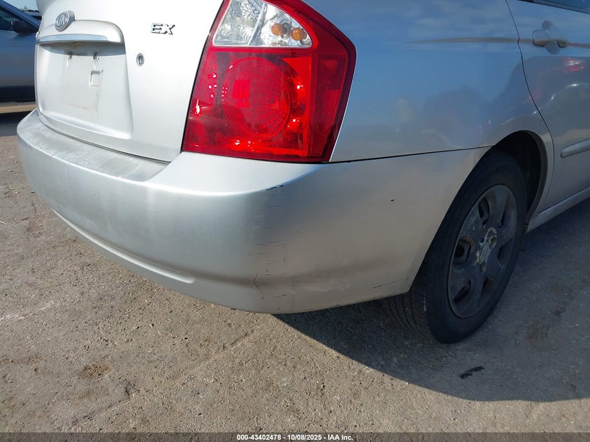 2006 Kia Spectra Ex/Lx/Sx VIN: KNAFE121665237057 Lot: 43402478