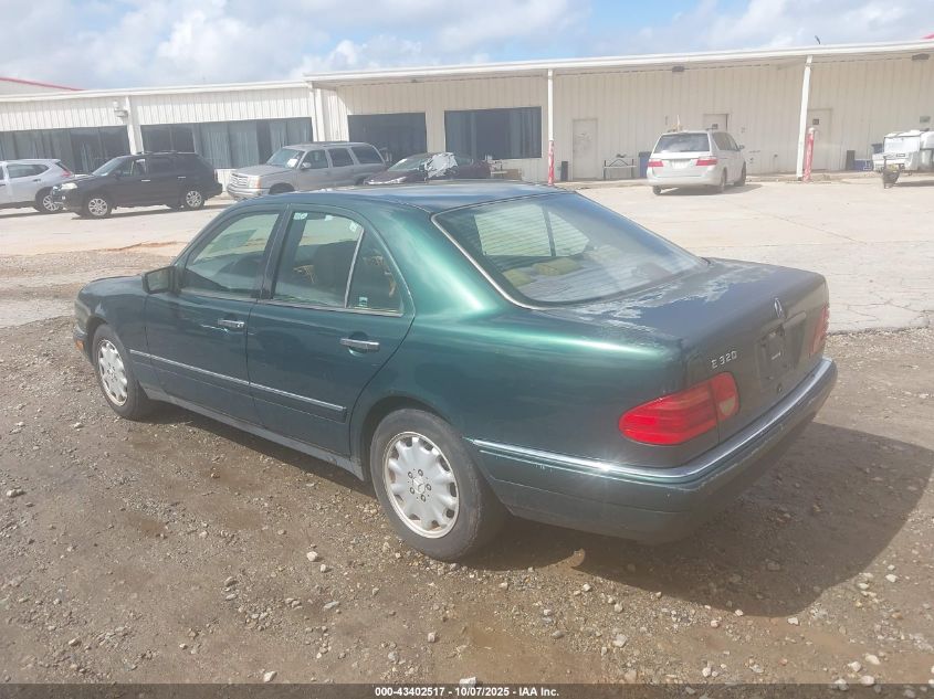 1998 Mercedes-Benz E 320 VIN: WDBJF65F4WA555635 Lot: 43402517