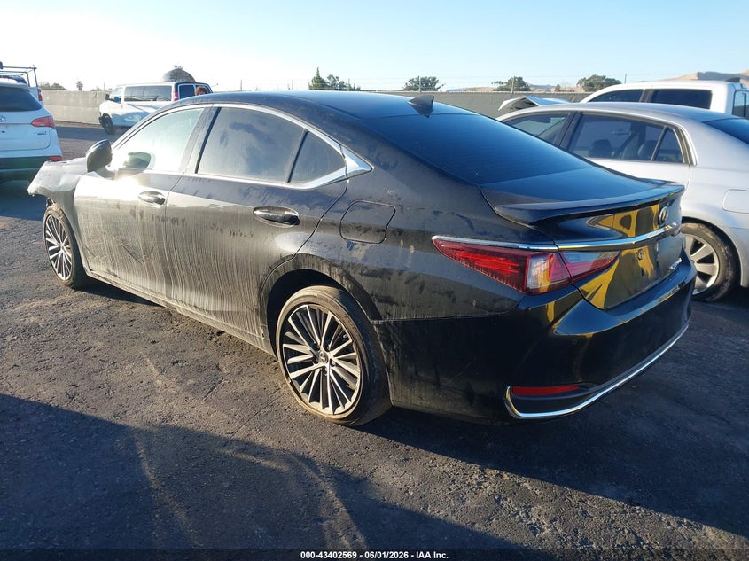 Vin: 58ada1c15pu032362, lot: 43897370, lexus es 300h 20233