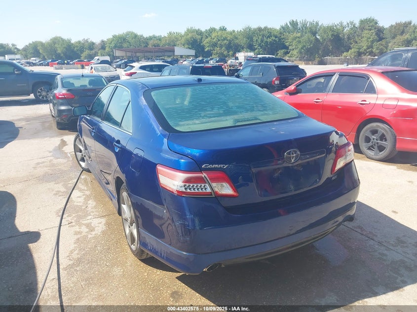 4T1BF3EK1AU516408 2010 TOYOTA CAMRY photo no. 3