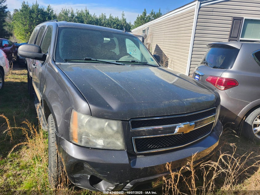 CHEVROLET SUBURBAN LS