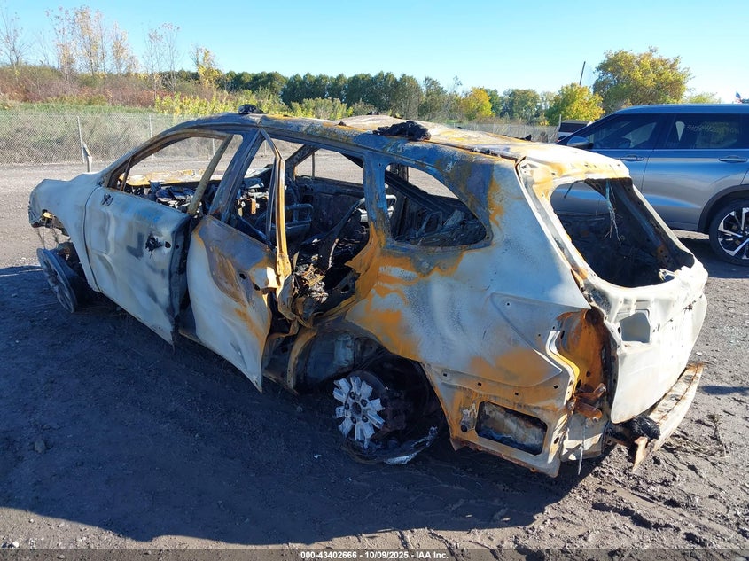 2016 SUBARU OUTBACK 2.5I LIMITED 4S4BSANC2G3227142