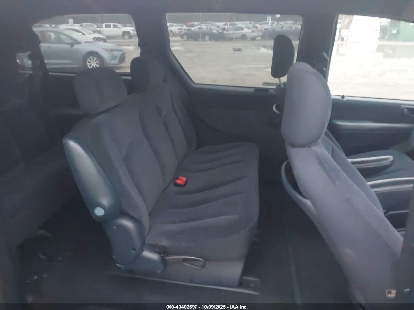 2001 Chrysler Town & Country Lx VIN: 2C8GP44G51R108337 Lot: 43402697