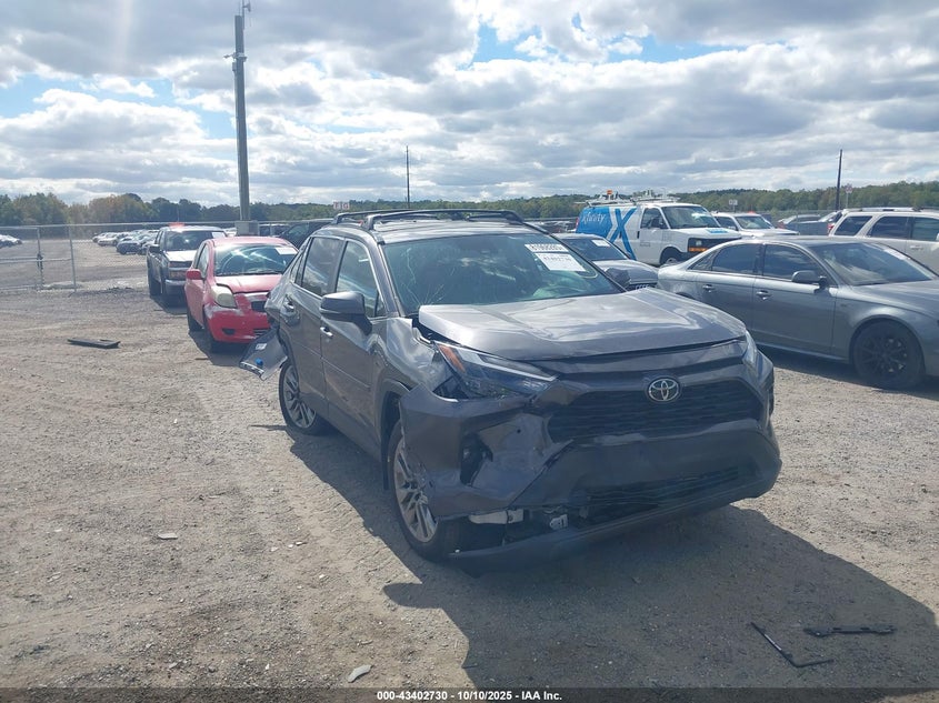 TOYOTA RAV4 XLE PREMIUM