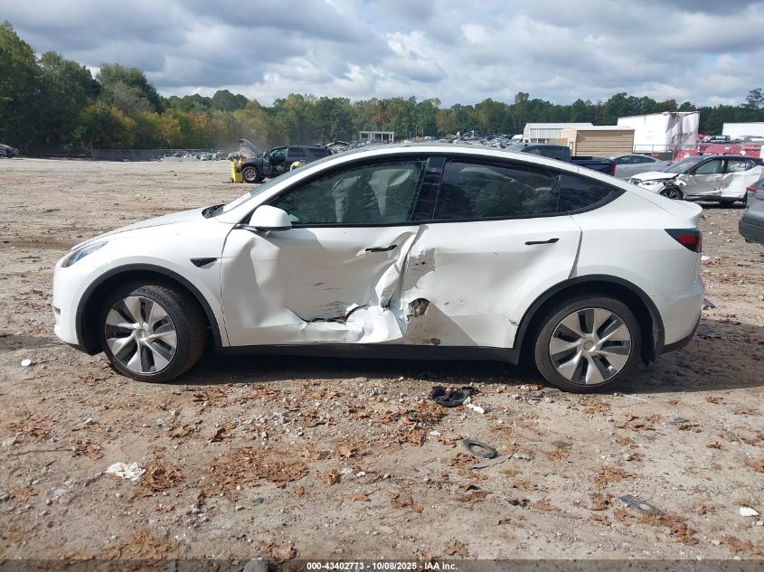 2023 Tesla Model Y VIN: 7SAYGDEE2PF697616 Lot: 43402773