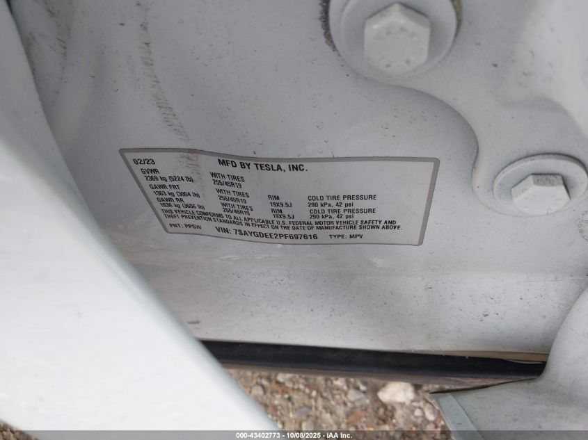 2023 Tesla Model Y VIN: 7SAYGDEE2PF697616 Lot: 43402773