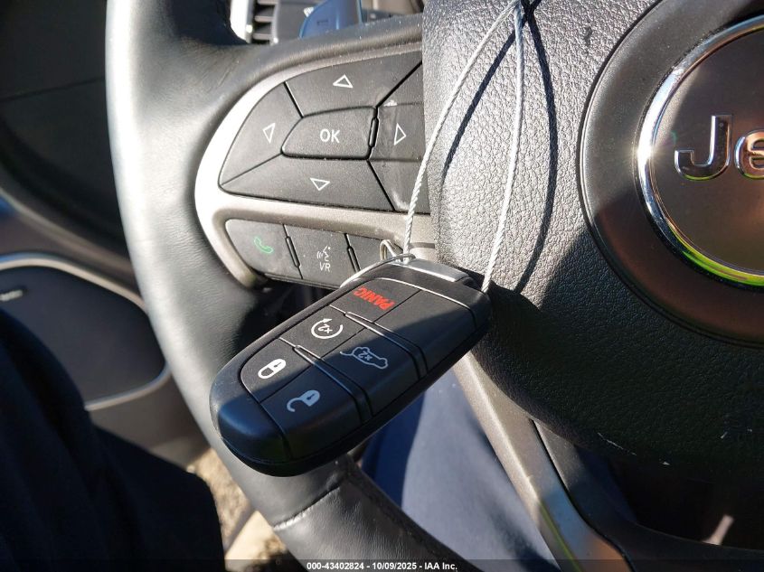 2017 Jeep Grand Cherokee Summit 4X4 VIN: 1C4RJFJG4HC807862 Lot: 43402824