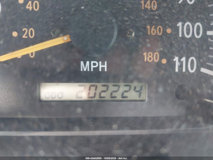 2000 Toyota Tundra Sr5 V8 VIN: 5TBBT4418YS085262 Lot: 43402909