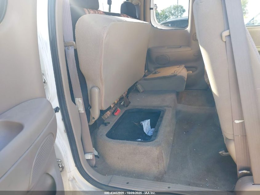 2000 Toyota Tundra Sr5 V8 VIN: 5TBBT4418YS085262 Lot: 43402909