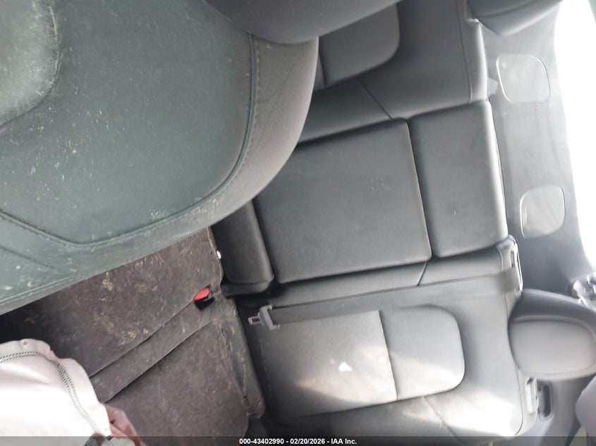 2024 Tesla Model Y Long Range Dual Motor All-Wheel Drive VIN: 7SAYGDEE1RA230834 Lot: 43402990