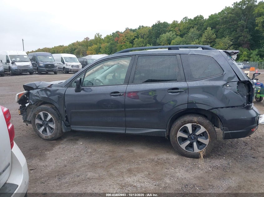 2017 Subaru Forester 2.5I Premium VIN: JF2SJAEC6HH806518 Lot: 43402993