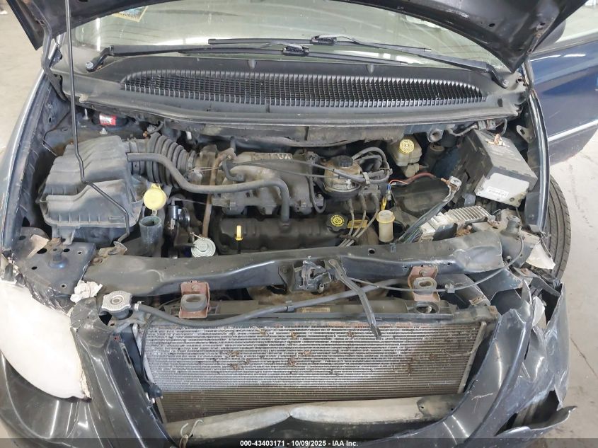 2001 Dodge Grand Caravan Es VIN: 2B4GP54L51R203739 Lot: 43403171