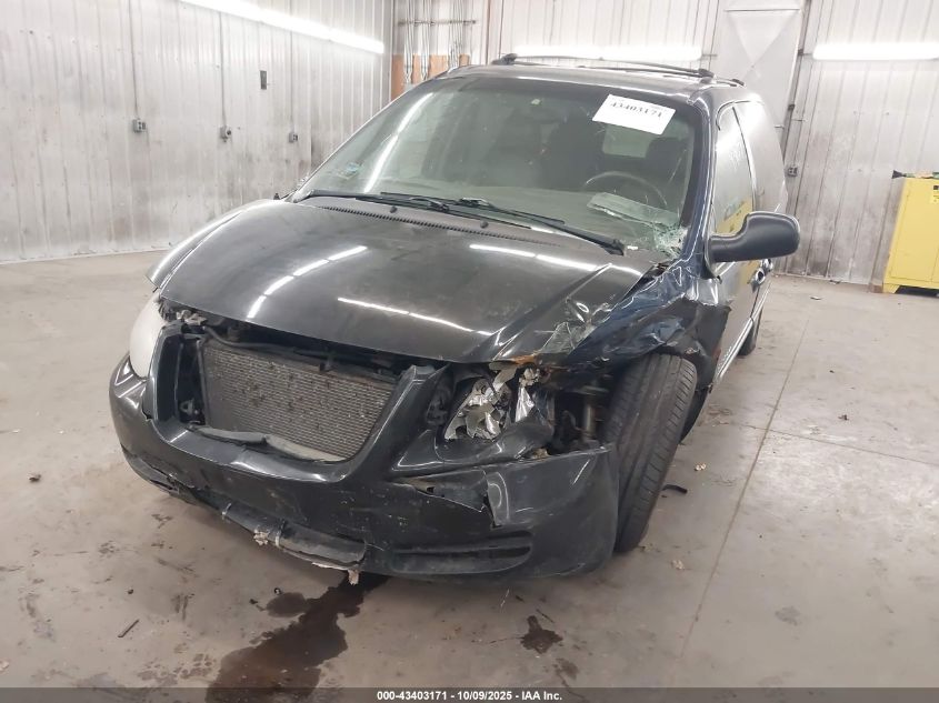 2001 Dodge Grand Caravan Es VIN: 2B4GP54L51R203739 Lot: 43403171