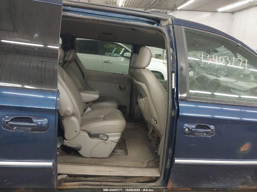 2001 Dodge Grand Caravan Es VIN: 2B4GP54L51R203739 Lot: 43403171