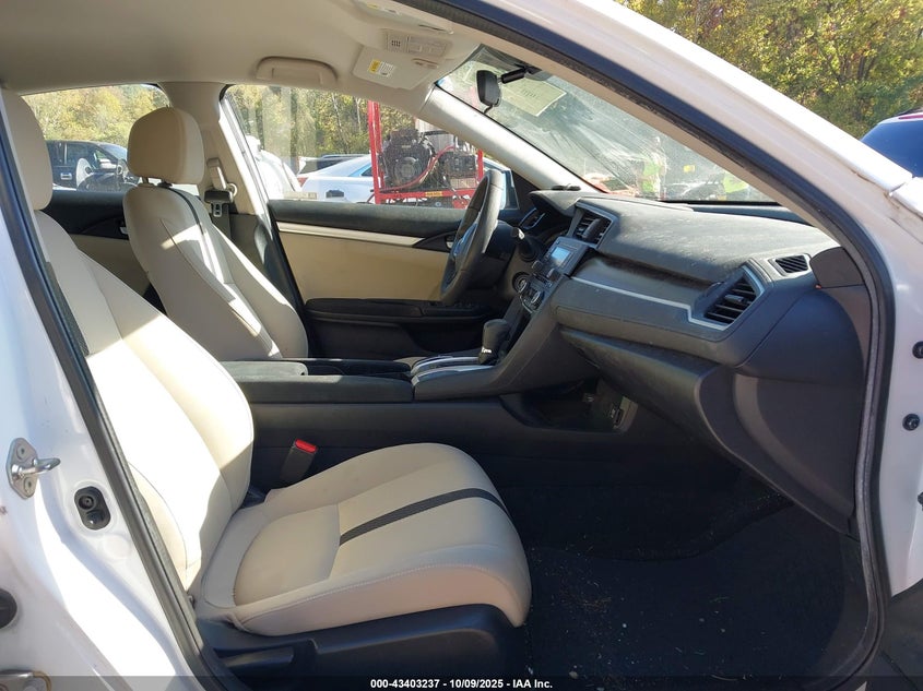 2019 HONDA CIVIC auction photo 5
