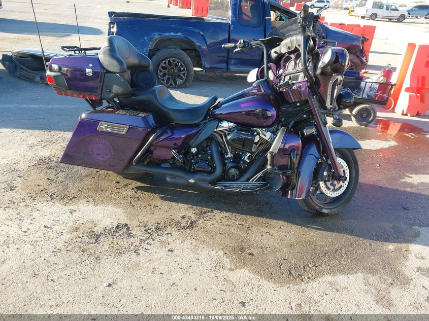 2012 Harley-Davidson Flhtcu Ultra Classic Electra Gld VIN: 1HD1FCM19CB642635 Lot: 43403316