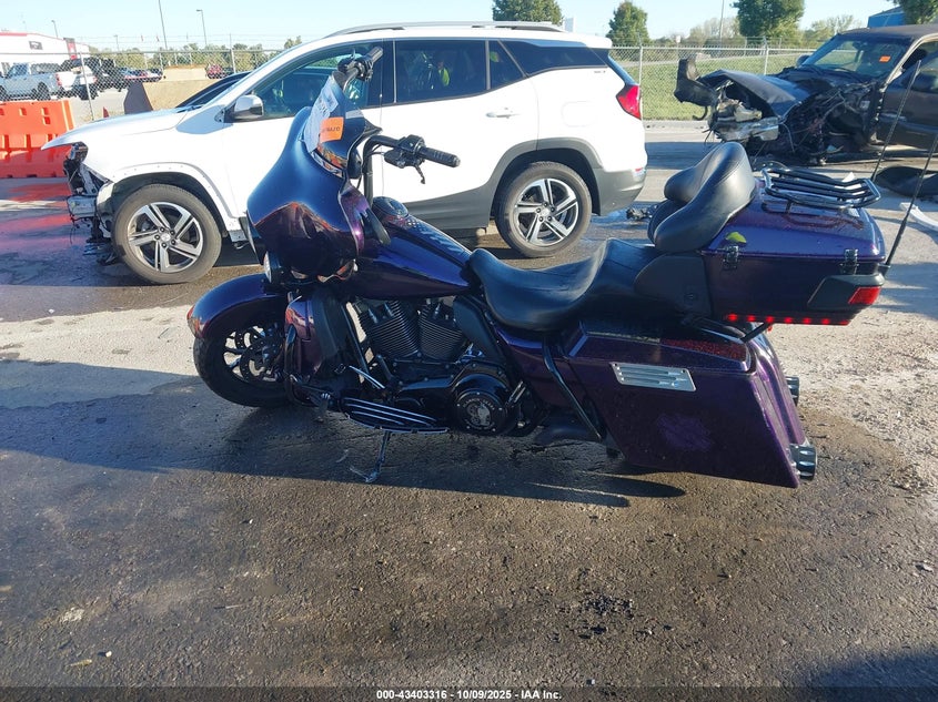 2012 Harley-Davidson Flhtcu Ultra Classic Electra Gld VIN: 1HD1FCM19CB642635 Lot: 43403316