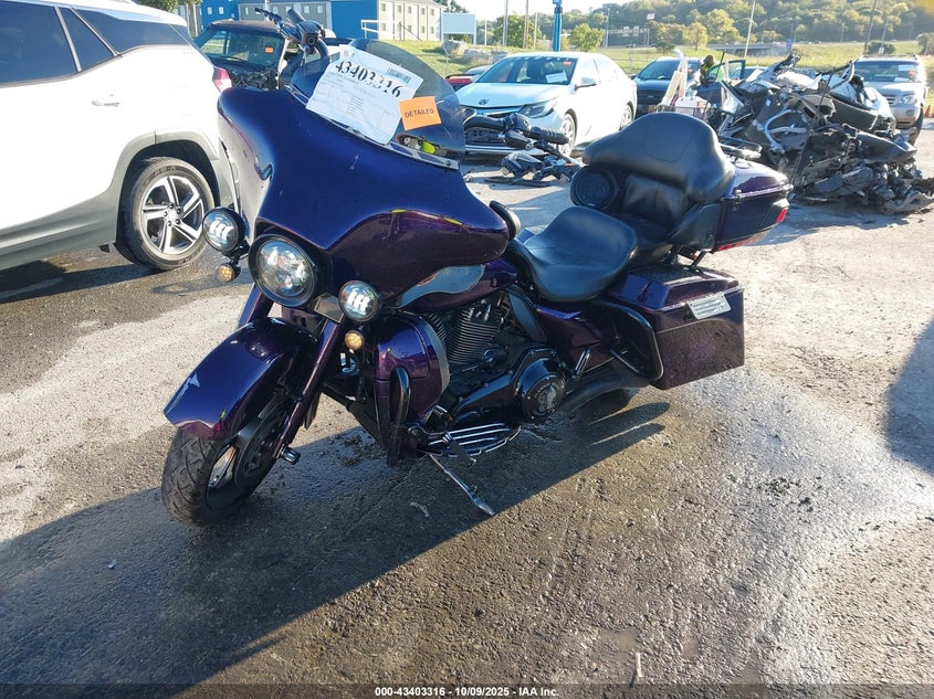 1HD1FCM19CB642635 2012 HARLEY-DAVIDSON ELECTRA GLIDE photo no. 2