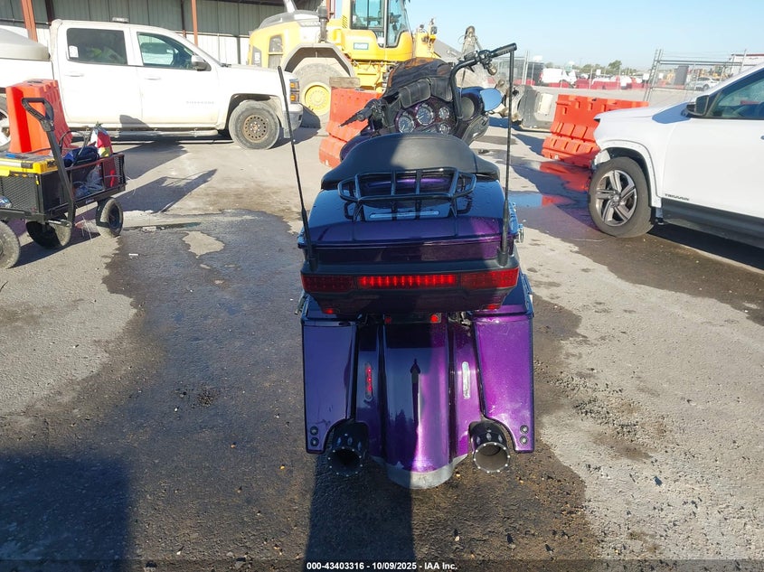 2012 Harley-Davidson Flhtcu Ultra Classic Electra Gld VIN: 1HD1FCM19CB642635 Lot: 43403316