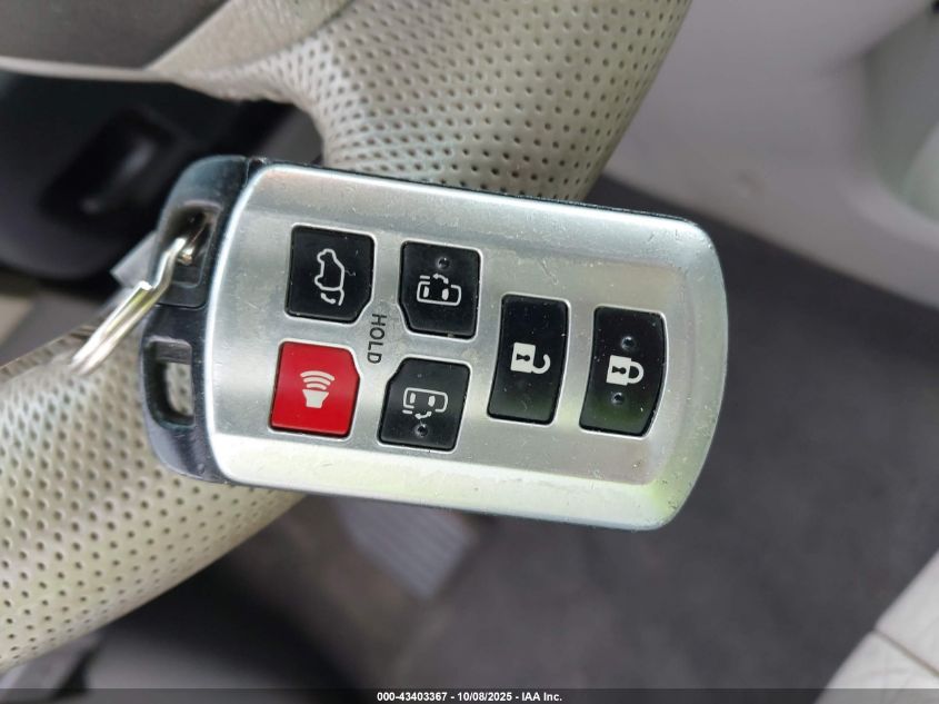 2011 Toyota Sienna Xle V6 VIN: 5TDYK3DC8BS079307 Lot: 43403367