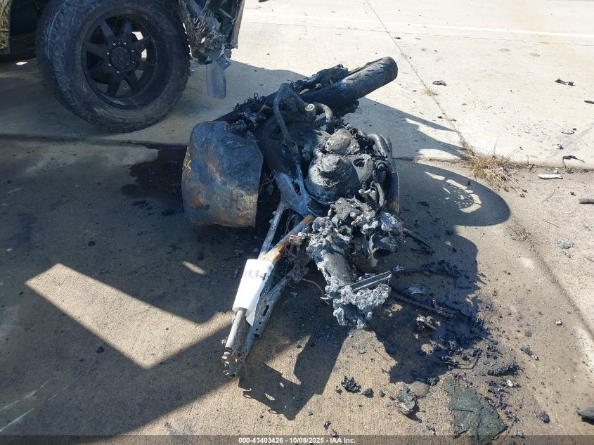 2016 Yamaha Fz09 VIN: JYARN33E0GA011985 Lot: 43403426