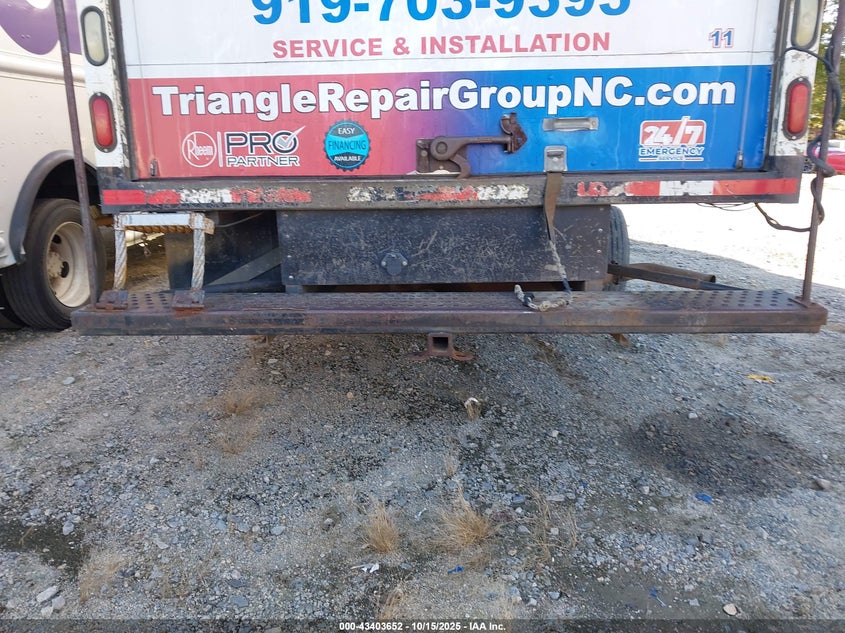 2011 Chevrolet Express Cutaway 4500 Series VIN: 1GB6G5BG8B1146581 Lot: 43403652