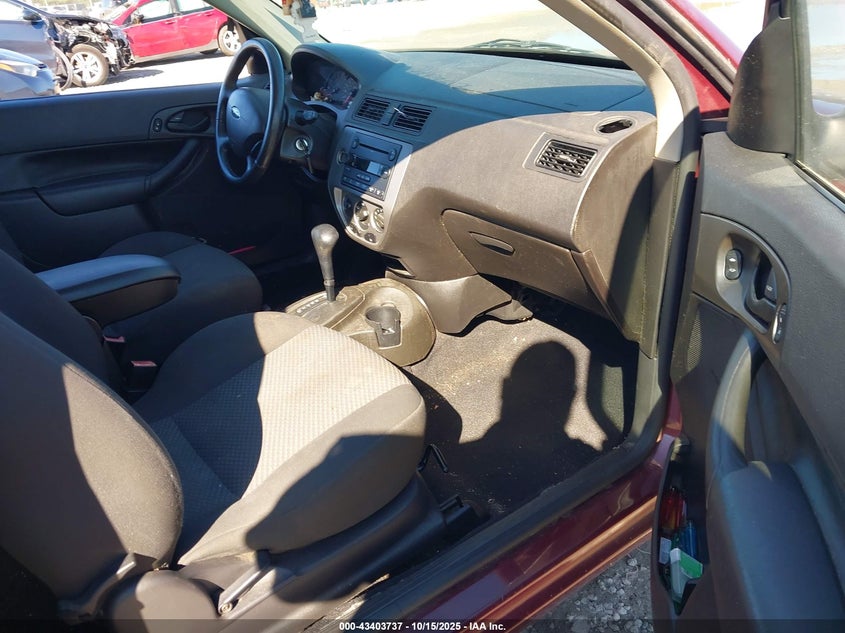 1FAHP31N17W191001 2007 FORD FOCUS photo no. 5