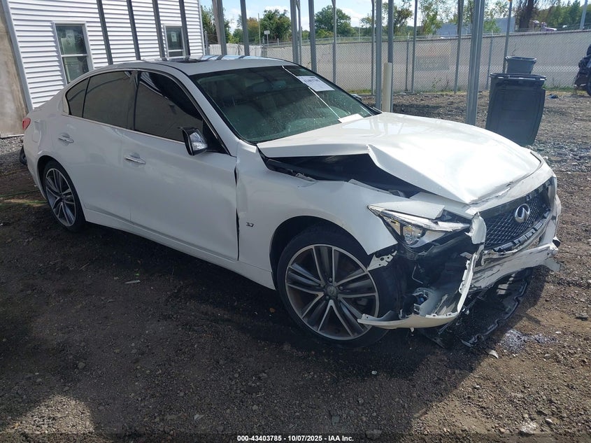 INFINITI Q50 PREMIUM