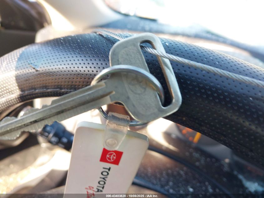 2004 Toyota Celica Gt VIN: JTDDR32T740171267 Lot: 43403828