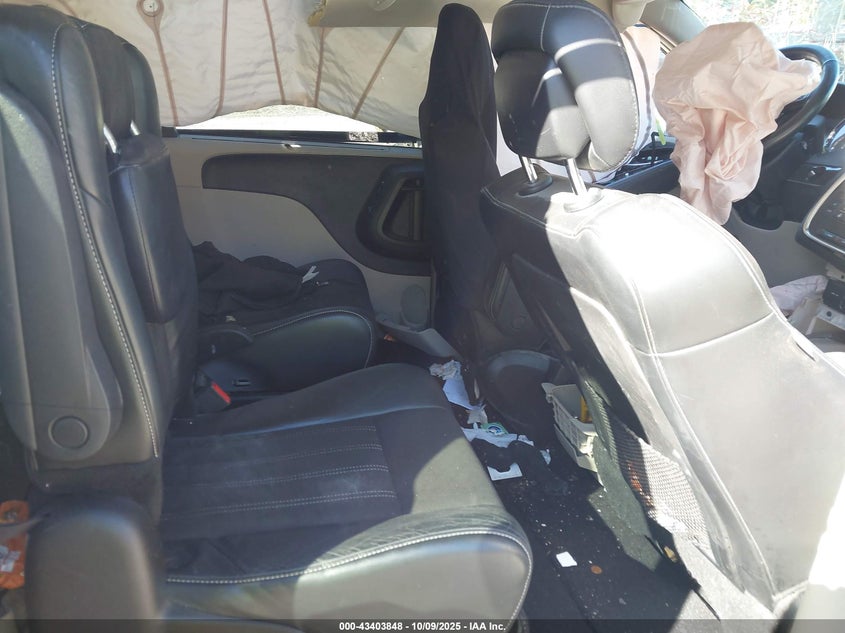 2014 Chrysler Town & Country Touring-L 30Th Anniversary VIN: 2C4RC1CG5ER367177 Lot: 43403848