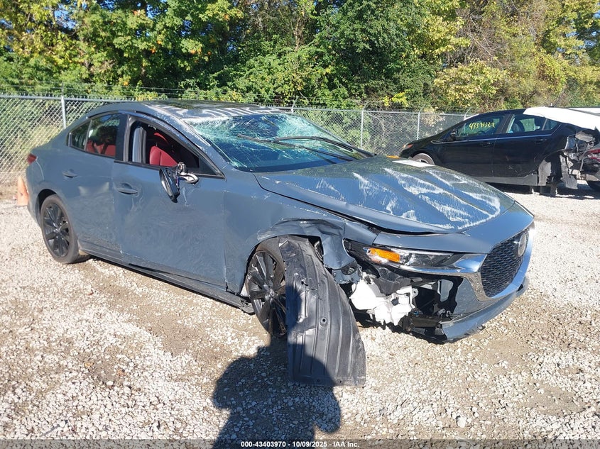 MAZDA 3 2.5 S CARBON EDITION