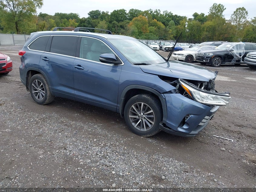 TOYOTA HIGHLANDER XLE