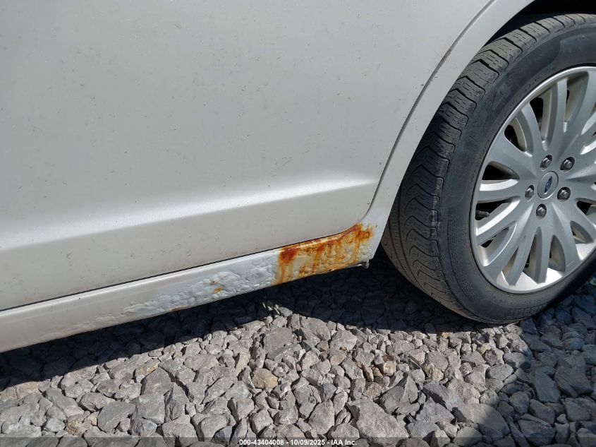 2010 Ford Fusion Hybrid VIN: 3FADP0L38AR226667 Lot: 43404008