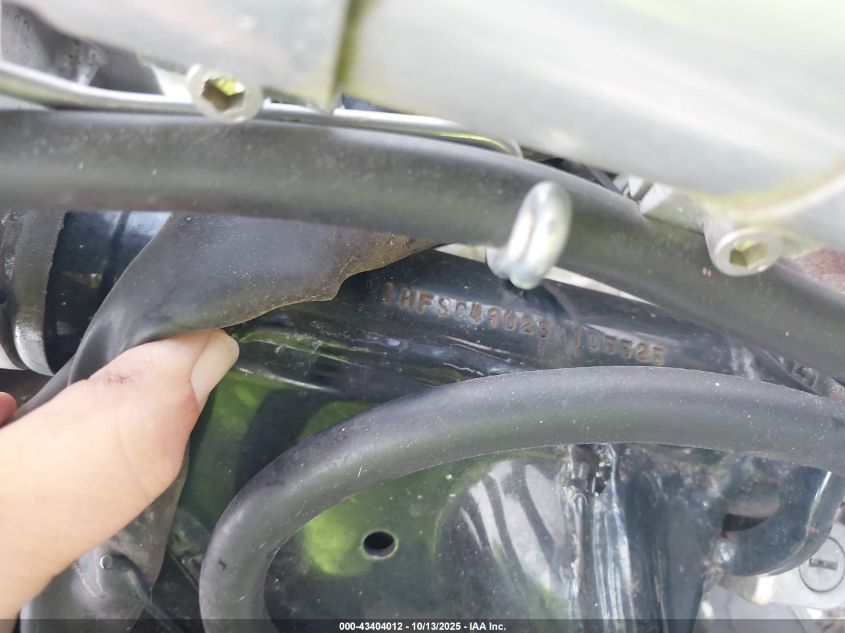 2003 Honda Vtx1800 R VIN: 1HFSC49023A105525 Lot: 43404012