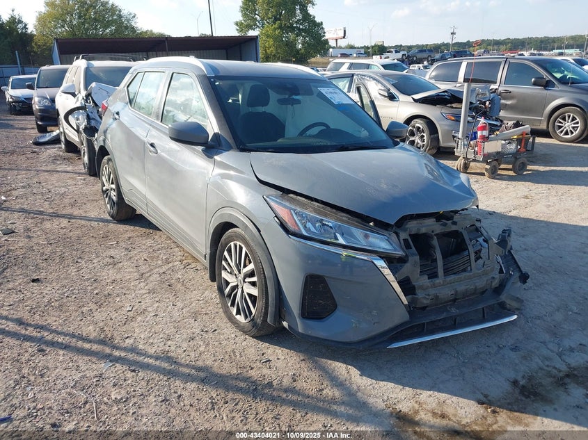 NISSAN KICKS SV XTRONIC CVT