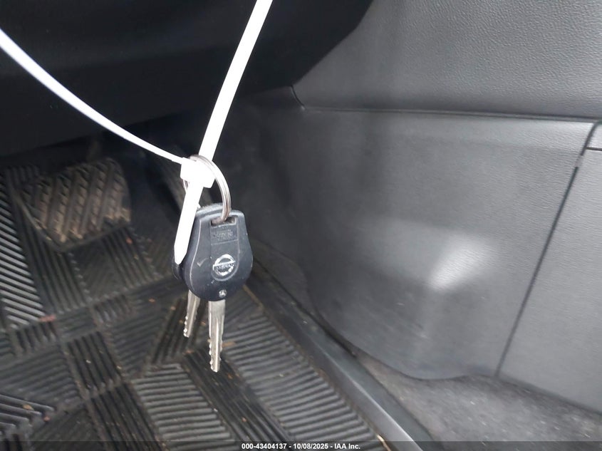 2013 NISSAN ROGUE S JN8AS5MV4DW626255