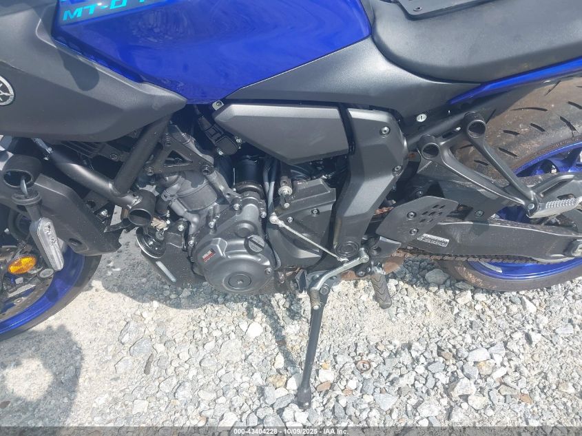 2025 Yamaha Mtn690 VIN: JYARM48E9SA001272 Lot: 43404228