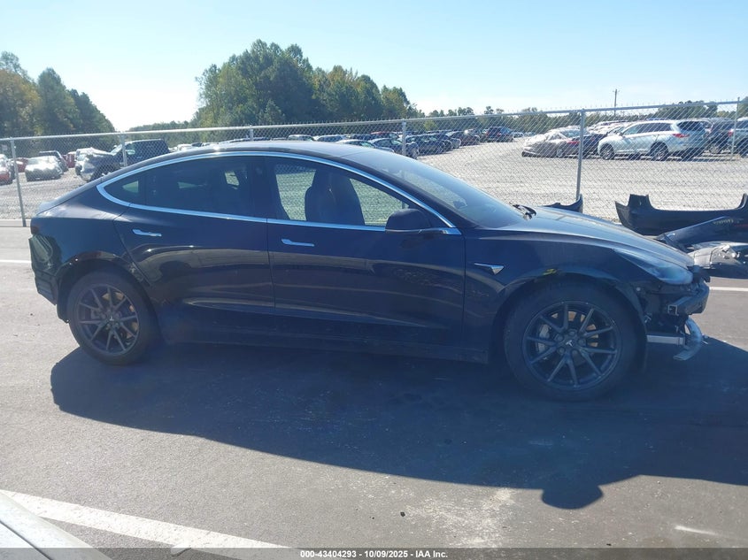 2018 Tesla Model 3 Long Range/Mid Range VIN: 5YJ3E1EA5JF173389 Lot: 43404293