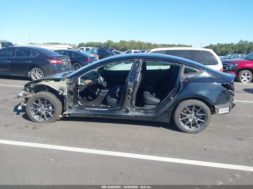 2018 Tesla Model 3 Long Range/Mid Range VIN: 5YJ3E1EA5JF173389 Lot: 43404293