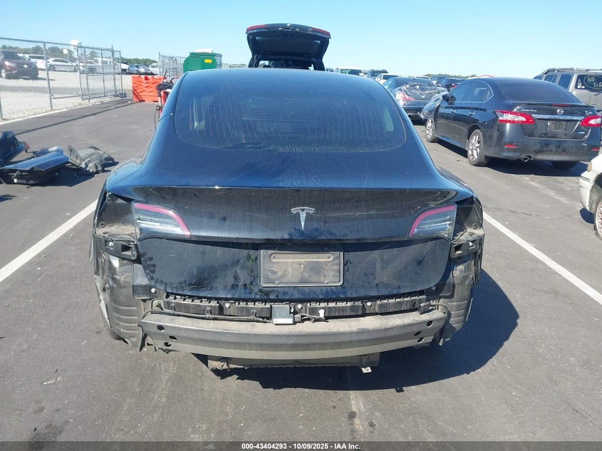 2018 Tesla Model 3 Long Range/Mid Range VIN: 5YJ3E1EA5JF173389 Lot: 43404293