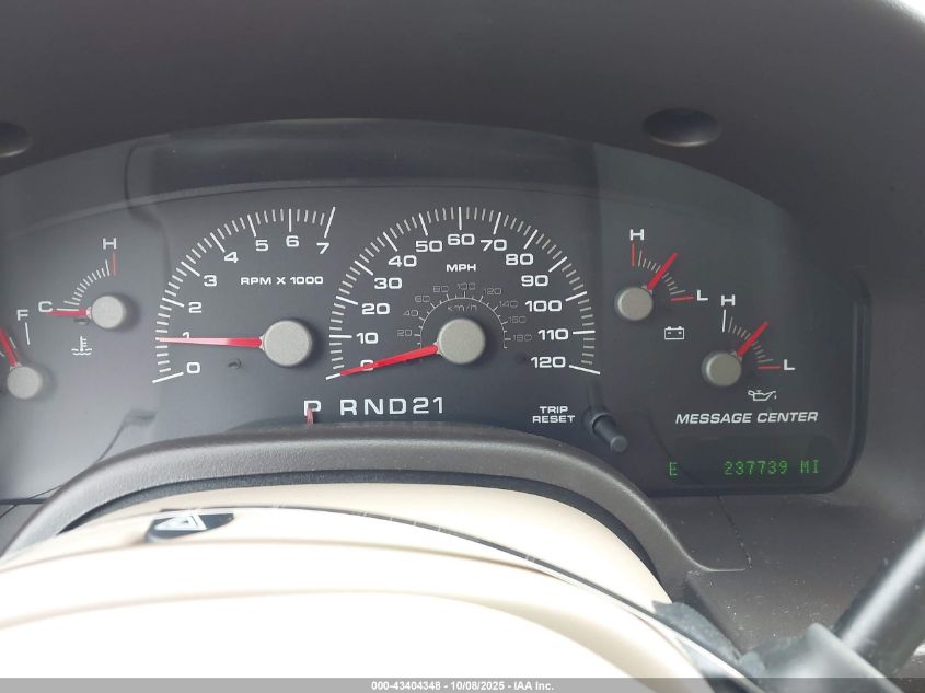 2003 Ford Expedition Eddie Bauer VIN: 1FMFU17L13LC62130 Lot: 43404348