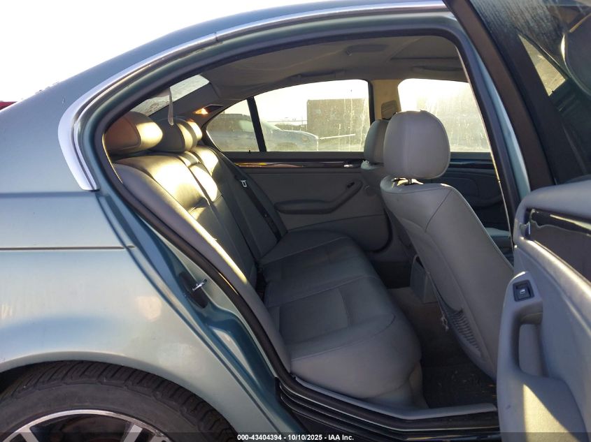 2003 BMW 330Xi VIN: WBAEW53443PG23830 Lot: 43404394