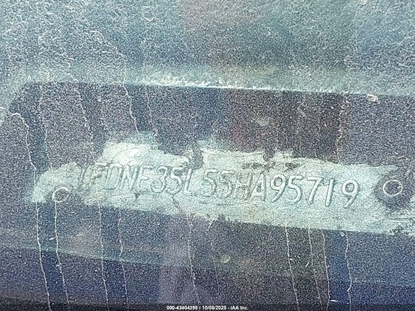 2005 Ford E-350 Cutaway Standard VIN: 1FDNE35L55HA95719 Lot: 43404398