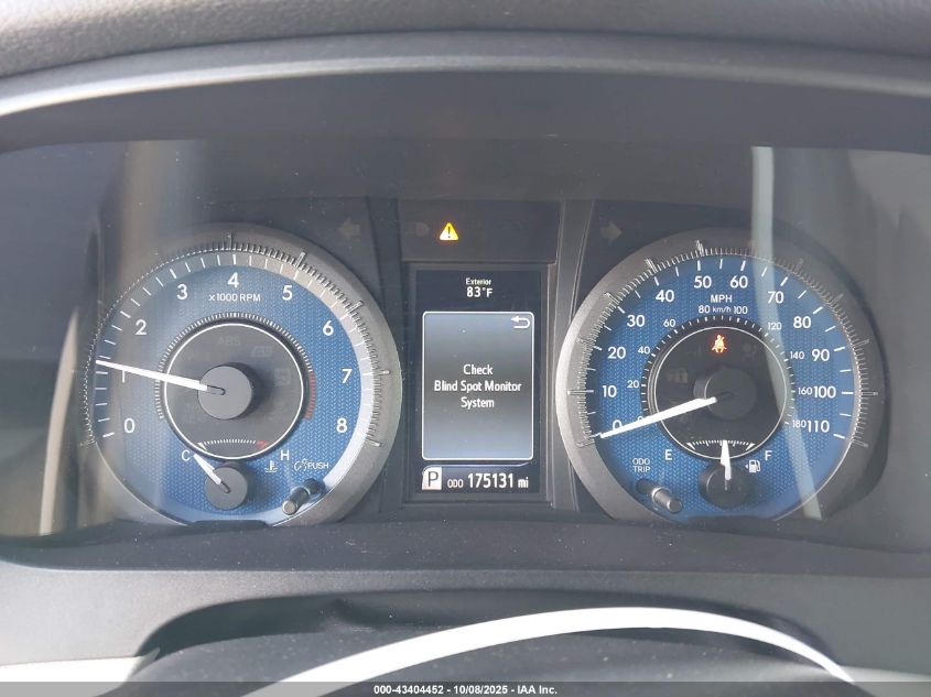 2017 Toyota Sienna Xle 8 Passenger VIN: 5TDYZ3DCXHS878865 Lot: 43404452