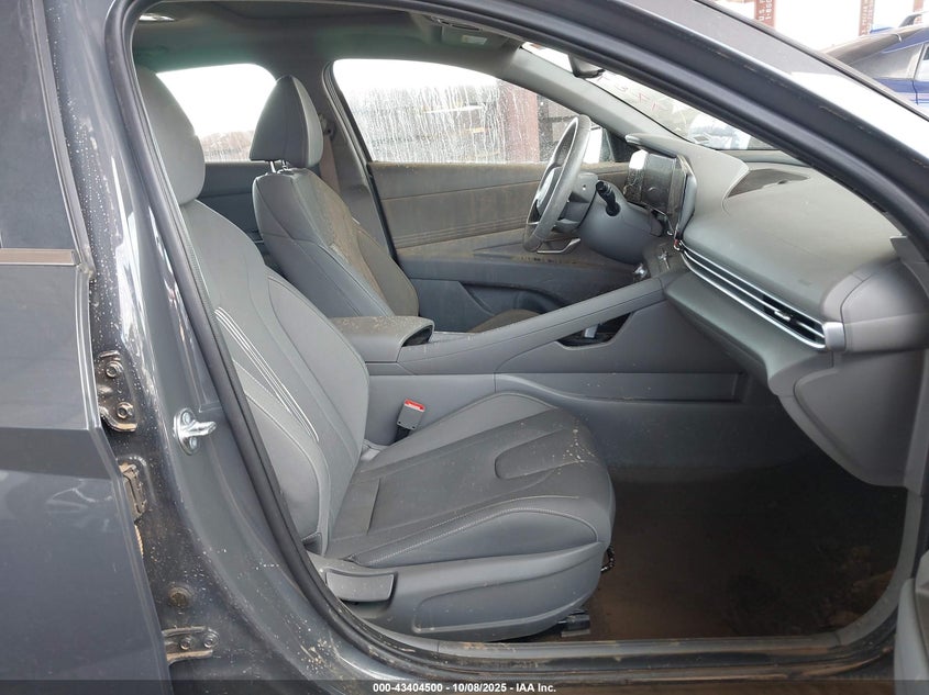 2025 HYUNDAI ELANTRA 2.0L I-4 DOHC, VVT, (VIN: KMHLS4DG2SU999671