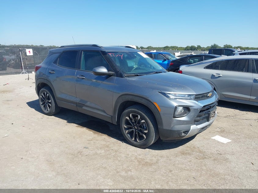 CHEVROLET TRAILBLAZER FWD LT