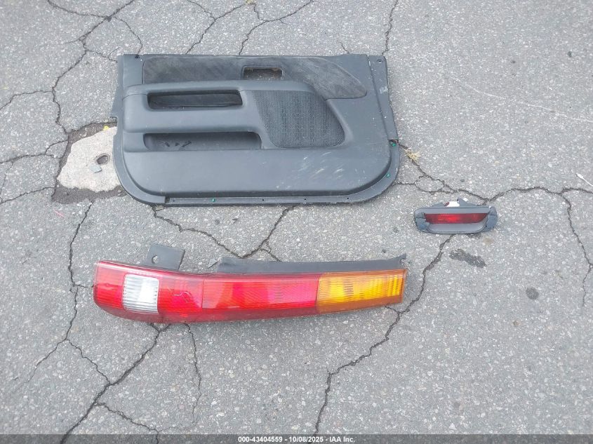 2002 Honda Cr-V Lx VIN: JHLRD78582C010669 Lot: 43404559