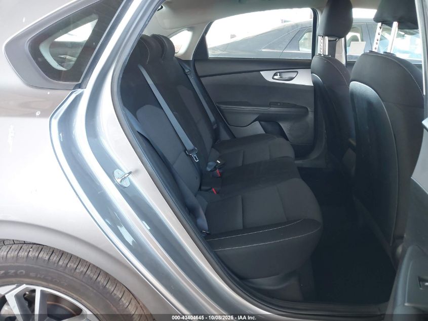 2023 Kia Forte Lxs VIN: 3KPF24AD5PE647721 Lot: 43404645