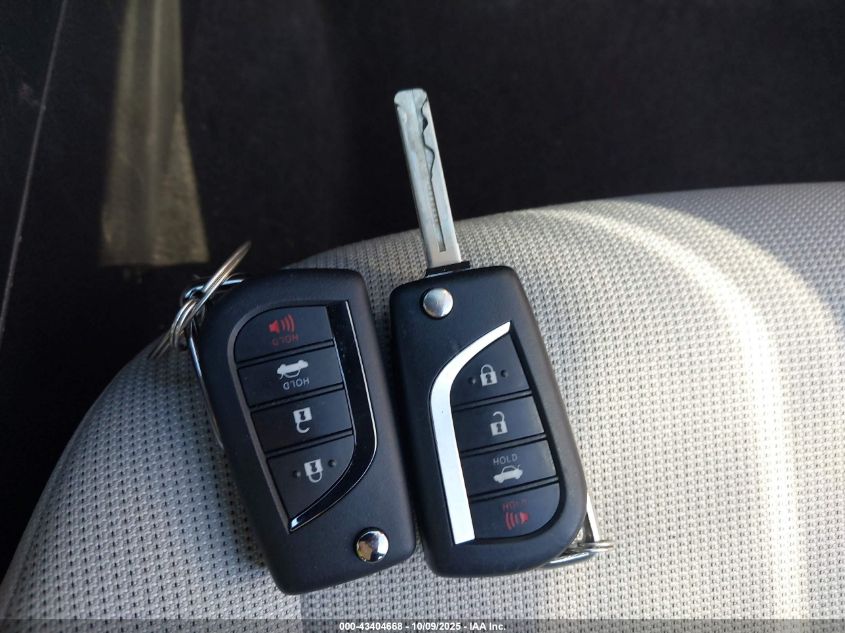 2020 Toyota Corolla Le VIN: 5YFEPRAE9LP083812 Lot: 43404668